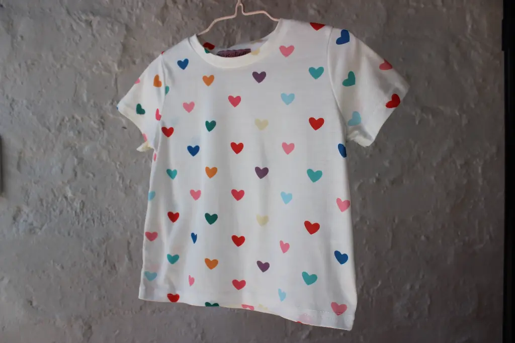 Girls' Heart Print T-shirt