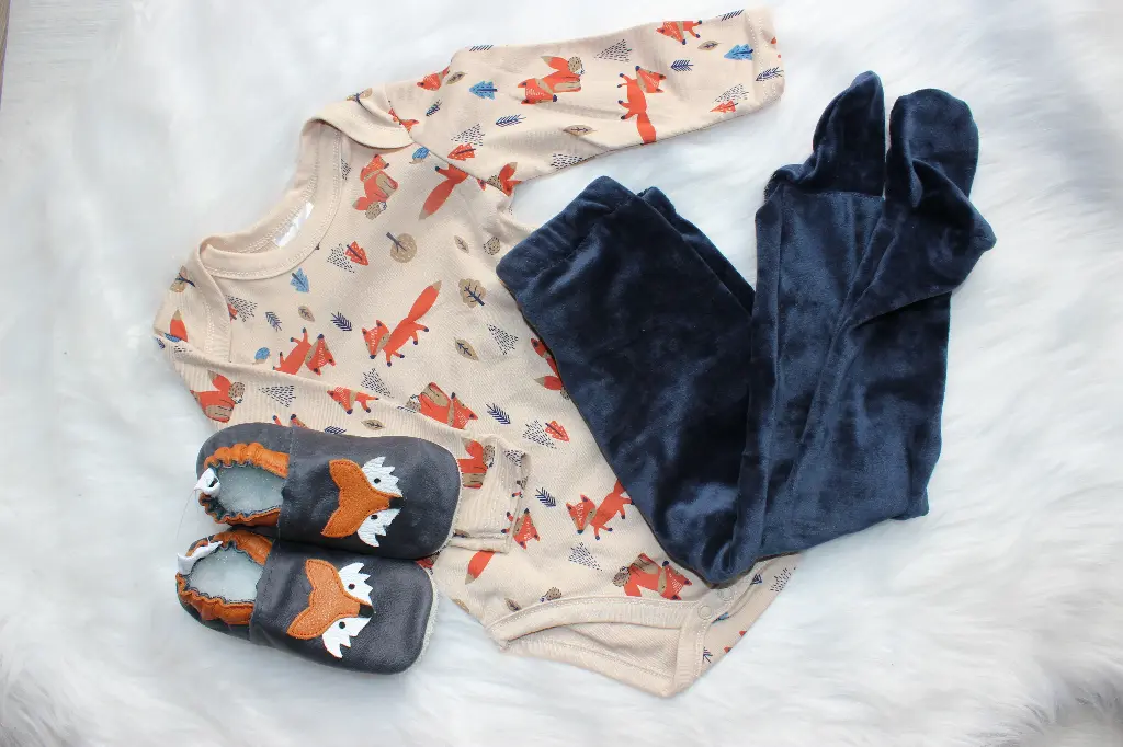 Foxy and Velour Footsie Set 