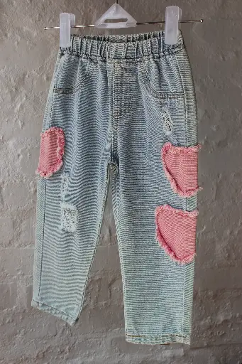Heart Ripped Jeans